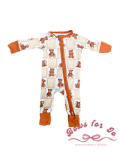 Load image into Gallery viewer, "Juddy Bear" Bamboo Zippy
