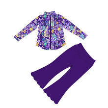 Load image into Gallery viewer, Tangled Blooms Athletic Flares and zip up- PREORDER 8-10 week TAT before shipping
