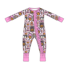 Load image into Gallery viewer, Haunted Heirlooms Zippy PREORDER- TAT 8-10 weeks before shipping
