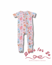 Load image into Gallery viewer, Coquette Toys Bamboo Ruffle Zippy
