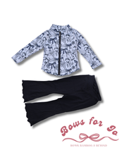 Load image into Gallery viewer, Bewitched Bows Yoga Set
