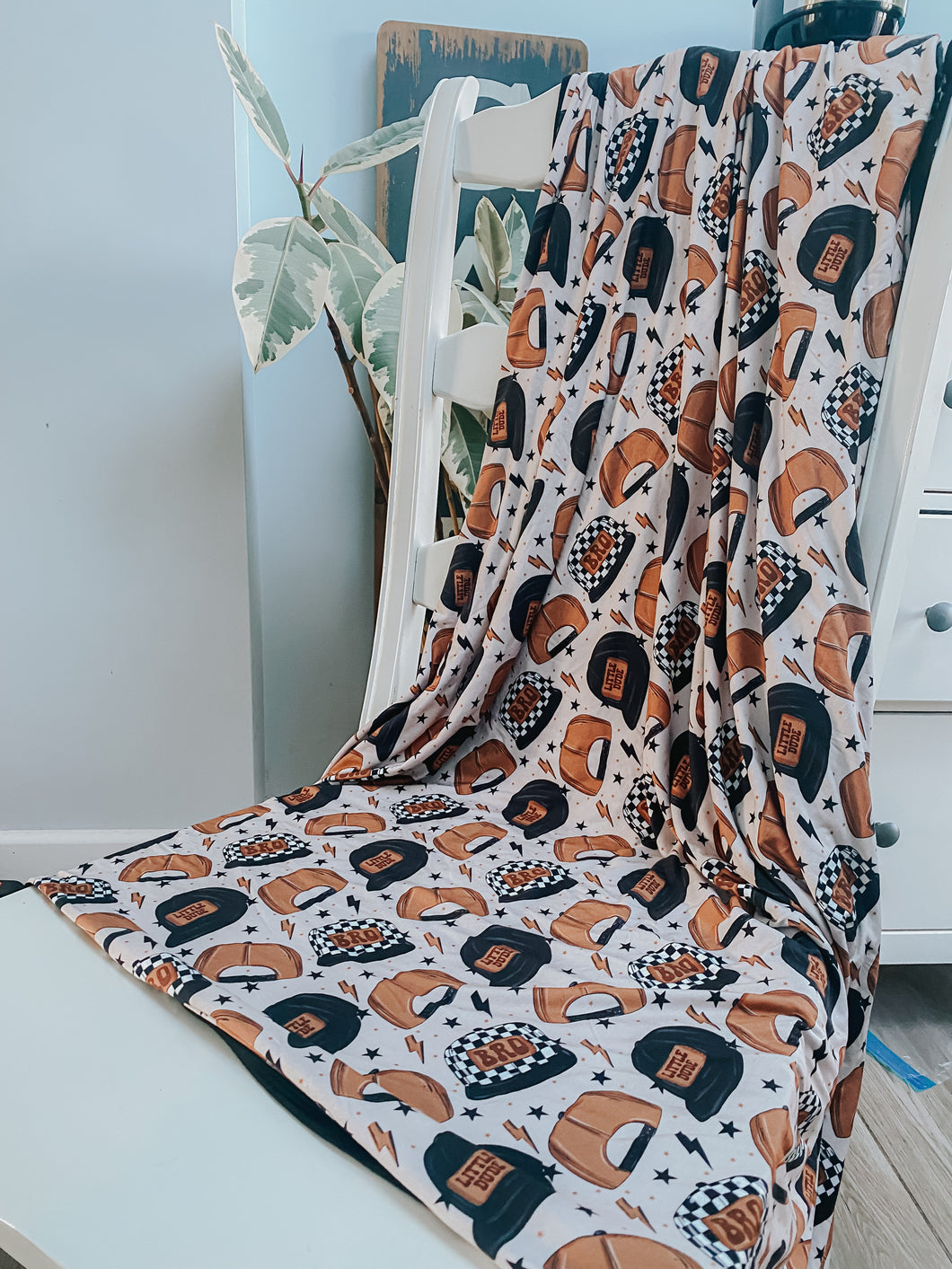 Brimmed & Bro'd Bamboo Blanket